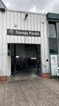 garage_panda